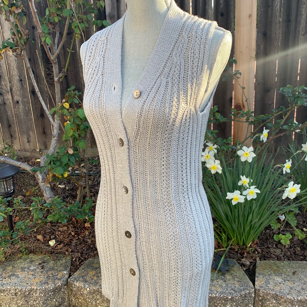 Max Studio vest